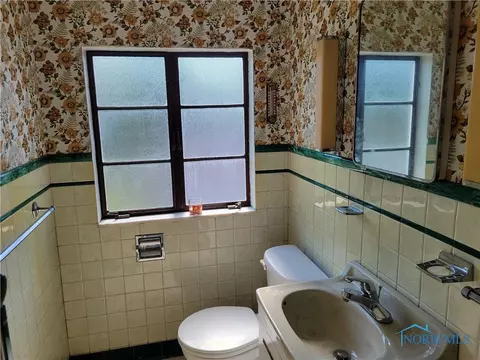 742 Evesham Ave, Toledo, OH 43607 photo 12