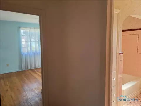 742 Evesham Ave, Toledo, OH 43607 photo 17