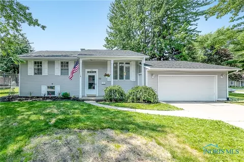 848 Maple Ln, Waterville, OH 43566 photo 1