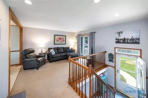 848 Maple Ln, Waterville, OH 43566 photo 5