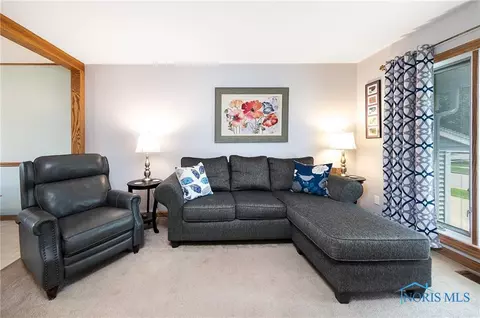848 Maple Ln, Waterville, OH 43566 photo 8