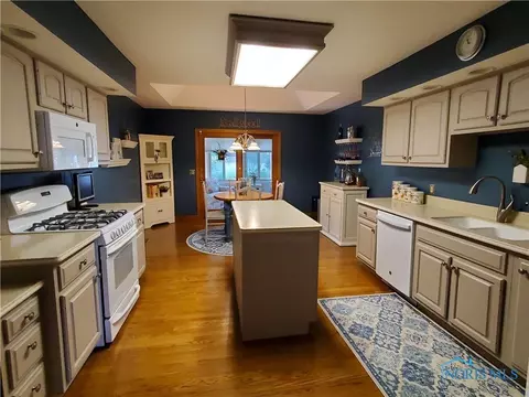 405 Blanchard Dr, Defiance, OH 43512 photo 7