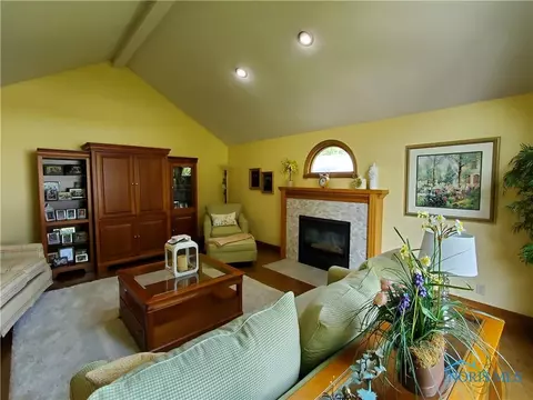 405 Blanchard Dr, Defiance, OH 43512 photo 9