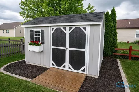 6701 Alexander Dr, Walbridge, OH 43465 photo 19