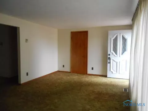 312 State St, Leipsic, OH 45856 photo 4