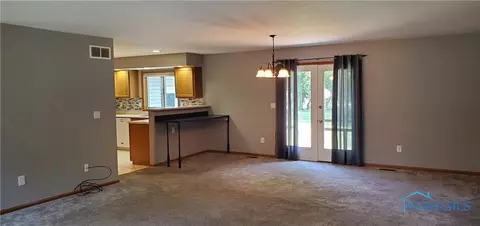 721 E Main St, Leipsic, OH 45856 photo 11