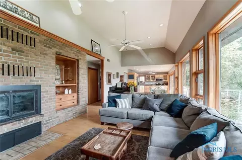310 River Rd, Maumee, OH 43537 photo 7