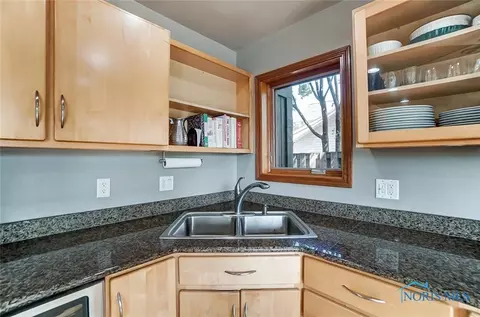310 River Rd, Maumee, OH 43537 photo 12