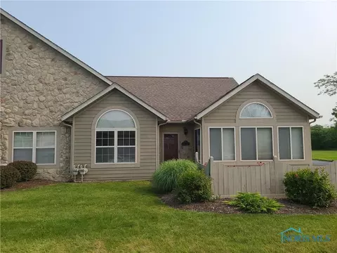 7729 E Point Dr, Findlay, OH 45840 photo 2