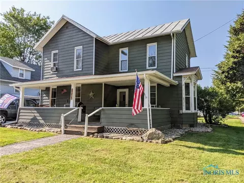 115 E Curtis St, Stryker, OH 43557 photo 2