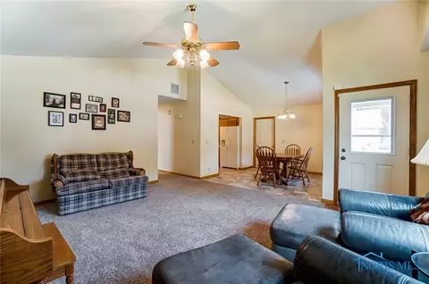 231 E South St, Mccomb, OH 45858 photo 9