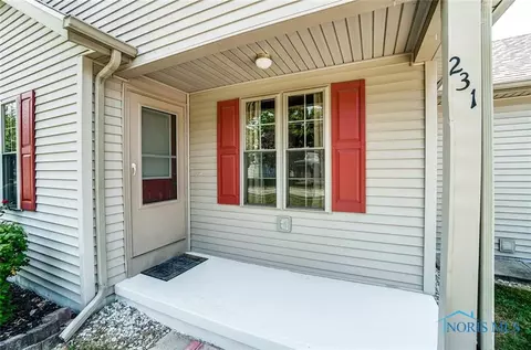 231 E South St, Mccomb, OH 45858 photo 4