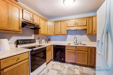 231 E South St, Mccomb, OH 45858 photo 13