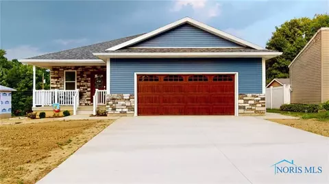 85 Mohawk St, Tiffin, OH 44883 photo 2