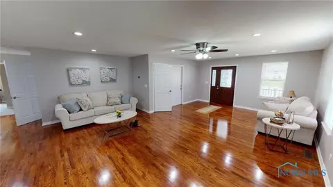 85 Mohawk St, Tiffin, OH 44883 photo 4