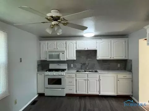 319 Richards Rd, Toledo, OH 43607 photo 9