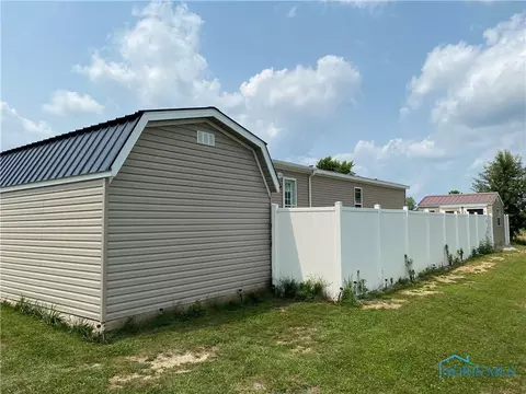 5 Ridge Rd, Upper Sandusky, OH 43351 photo 3