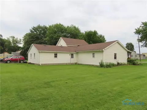 105 Cherry St, Stryker, OH 43557 photo 8