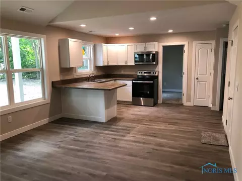 402 W Jackson St, Paulding, OH 45879 photo 7