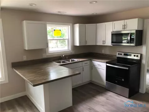 402 W Jackson St, Paulding, OH 45879 photo 10