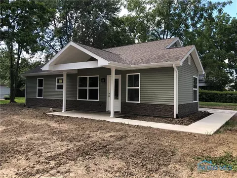 402 W Jackson St, Paulding, OH 45879 photo 2