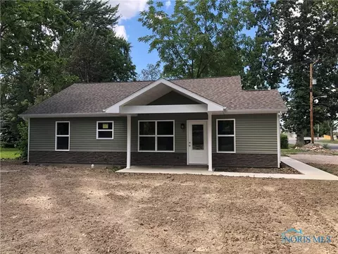 402 W Jackson St, Paulding, OH 45879 photo 1