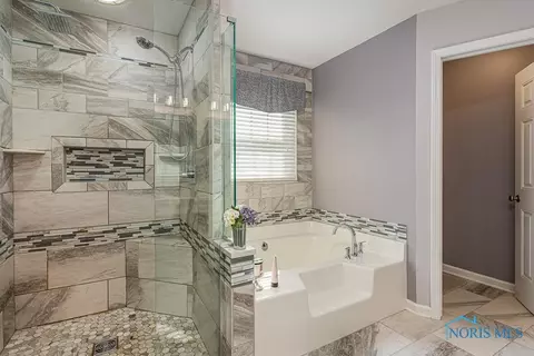 2995 Stonegate Dr, Maumee, OH 43537 photo 22