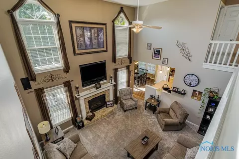 2995 Stonegate Dr, Maumee, OH 43537 photo 12