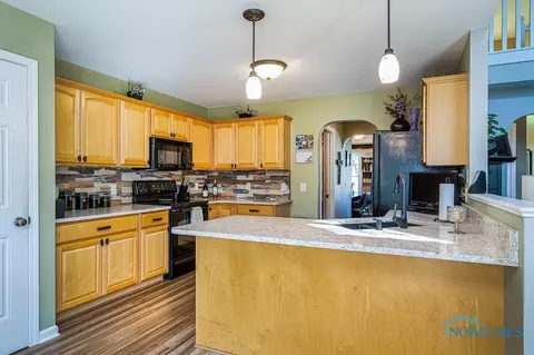 2995 Stonegate Dr, Maumee, OH 43537 photo 14