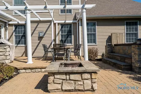 2995 Stonegate Dr, Maumee, OH 43537 photo 43