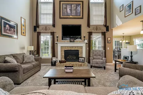 2995 Stonegate Dr, Maumee, OH 43537 photo 11