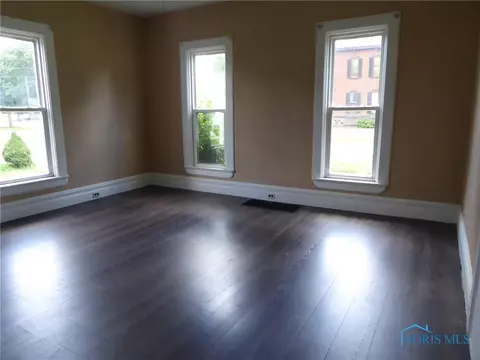 301 E Spring St, Fayette, OH 43521 photo 11