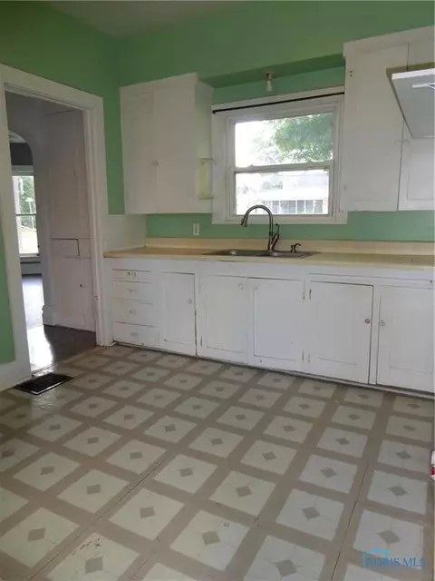 301 E Spring St, Fayette, OH 43521 photo 5