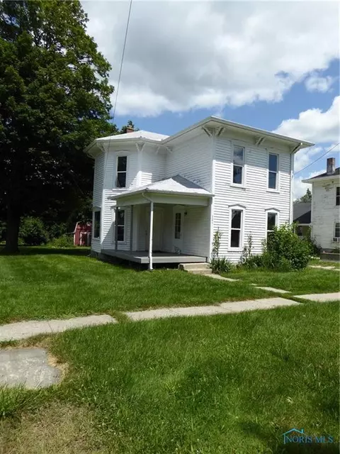 301 E Spring St, Fayette, OH 43521 photo 2