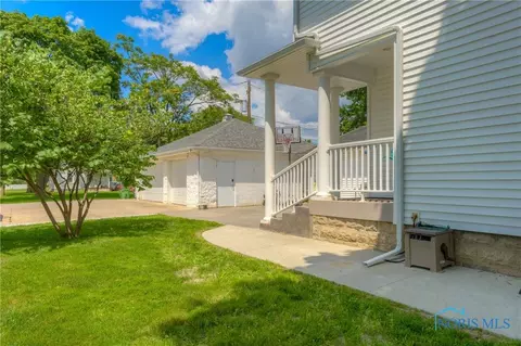 201 E Dudley St, Maumee, OH 43537 photo 3