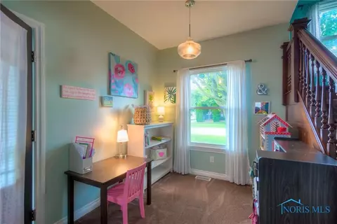 201 E Dudley St, Maumee, OH 43537 photo 12