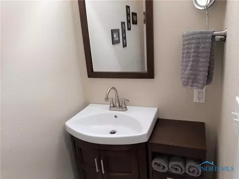 814 Navarre St, Bryan, OH 43506 photo 14