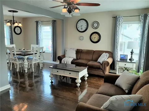 814 Navarre St, Bryan, OH 43506 photo 6