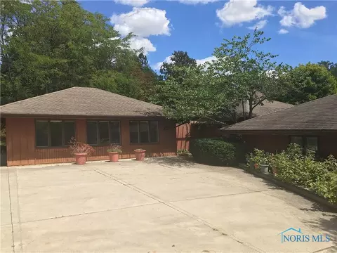 5535 Jerome Rd, Maumee, OH 43537 photo 2