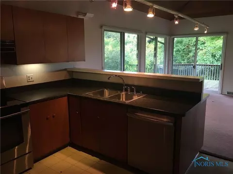 5535 Jerome Rd, Maumee, OH 43537 photo 5