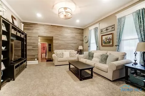 405 S Gormley St, Forest, OH 45843 photo 6