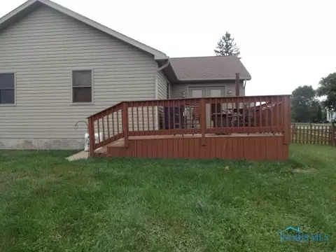 113 Hinkle St, Lyons, OH 43533 photo 3