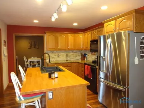 113 Hinkle St, Lyons, OH 43533 photo 9