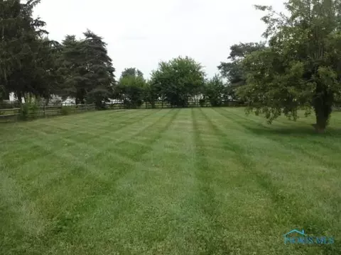 113 Hinkle St, Lyons, OH 43533 photo 4