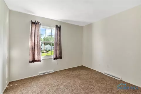 516 Dussel Dr, Maumee, OH 43537 photo 12