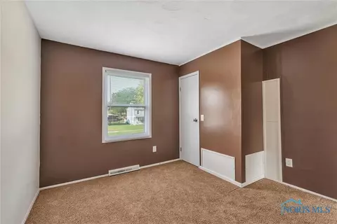 516 Dussel Dr, Maumee, OH 43537 photo 13