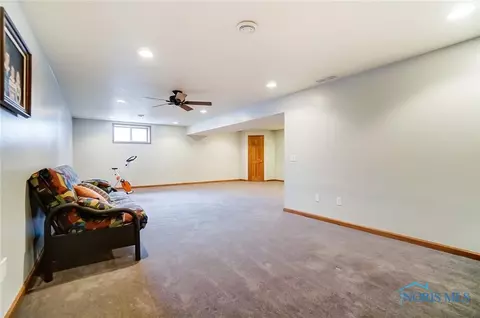 2412 Bluestone Dr, Findlay, OH 45840 photo 18