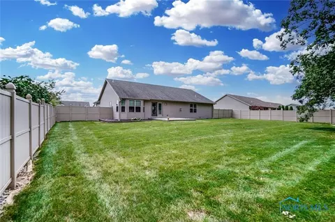 2412 Bluestone Dr, Findlay, OH 45840 photo 21