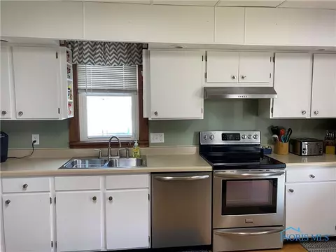 300 Vine St, Archbold, OH 43502 photo 16