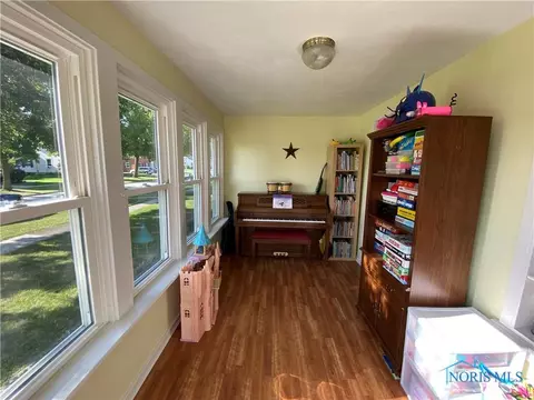 300 Vine St, Archbold, OH 43502 photo 7